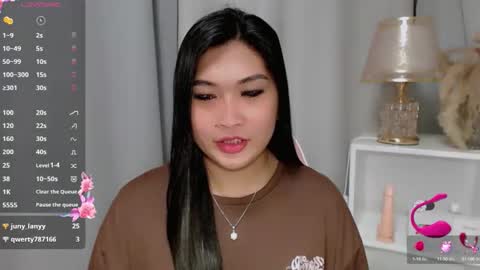 CLAIRE online show from 06.08.26