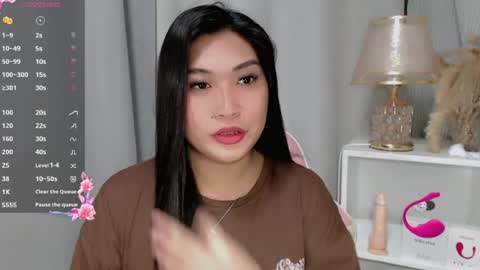 Snapshot of claire_wntr chatting on 06.18.26 CLAIRE online show from 06.18.26