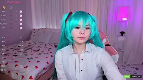 Snapshot of clairefaers chatting on 02.01.25 Claire Faers online show from 02.01.25