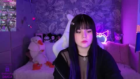 Snapshot of clairefaers chatting on 10.12.25 Claire Faers online show from 10.12.25