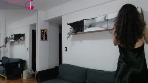 Snapshot of clairevarhol chatting on 10.05.25 clairevarhol online show from 10.05.25