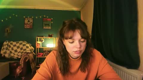 Snapshot of clancyosbourne chatting on 10.29.25 Clancy online show from 10.29.25