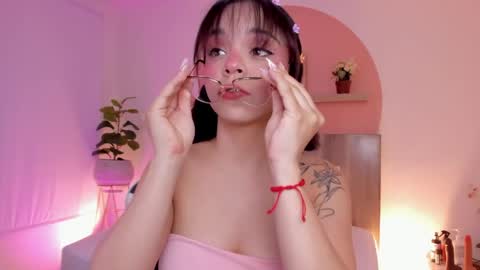 C L A R A online show from 04.02.26