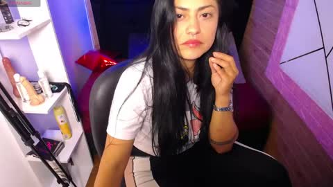 claraa luna online show from 04.21.26