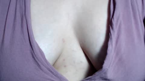 Snapshot of claraaa___ chatting on 02.10.25 CLARA AT YOUR SERVICE online show from 02.10.25