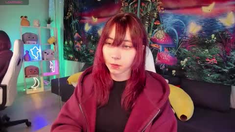 Snapshot of clarabenson chatting on 11.03.25 clarabenson online show from 11.03.25