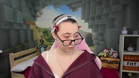 clarabenson online show from 01.08.26