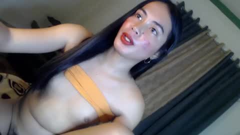 Snapshot of clarafuck chatting on 03.11.25 clarafuck online show from 03.11.25