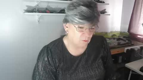 clare nylons online show from 04.04.26