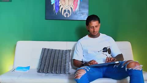 Juanpaindependent model online show from 10.11.25