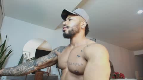 clark_strong online show from 04.11.26