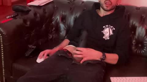 Clark online show from 12.10.24