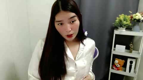 Snapshot of claudia_slut chatting on 10.19.25 Claudia online show from 10.19.25