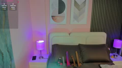 clauwdeen  wolf online show from 04.08.26