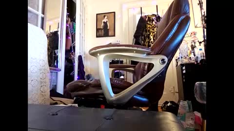 Snapshot of clementine_muffin chatting on 01.07.25 Clementine Muffin online show from 01.07.25