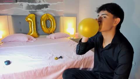 Snapshot of cleoandjames chatting on 02.12.26 James Cloe online show from 02.12.26