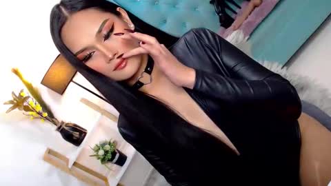 Snapshot of cleofex chatting on 10.14.25 Cleo online show from 10.14.25