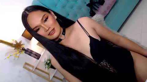 Snapshot of cleofex chatting on 11.09.25 Cleo online show from 11.09.25