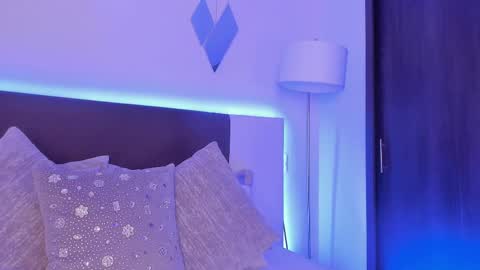 . Cleo Jhonson . online show from 02.21.25