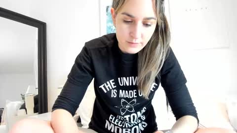 Cleolane online show from 12.10.24