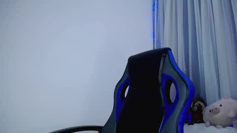  Nicol  online show from 10.21.25