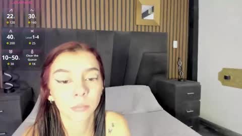 cleowhite_ online show from 09.20.25