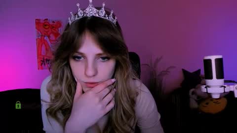 Snapshot of clery_shine chatting on 02.01.26 clery_shine online show from 02.01.26