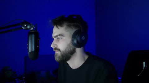 Snapshot of clipsonog chatting on 11.08.25 AMA TAKE CHATURBATE OVER LETSGOOOOO started februari 12 2024 online show from 11.08.25