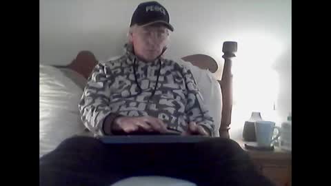 Snapshot of clitboy658752 chatting on 11.27.25 clitboy658752 online show from 11.27.25