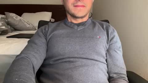 Snapshot of clittypanties chatting on 12.14.25 clittypanties online show from 12.14.25