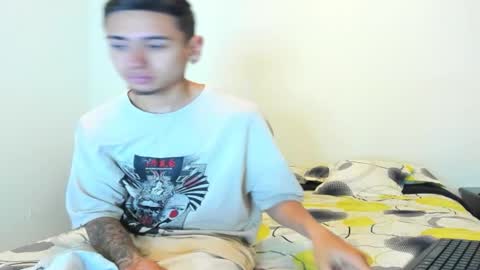 Snapshot of cloe_and_taylor chatting on 02.27.26 Cloe and Taylor online show from 02.27.26