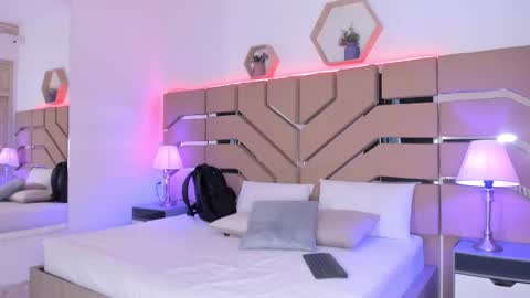 Cloe Online de 600 a 1400 online show from 09.26.25
