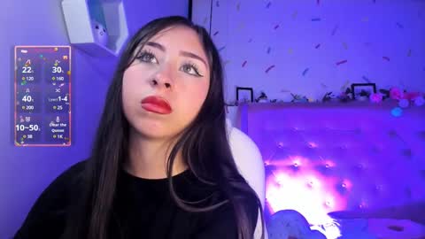 Cloe  online show from 02.17.25