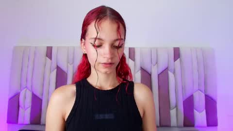 Snapshot of cloe_stanfort chatting on 10.16.25 Cloe Stanfort online show from 10.16.25