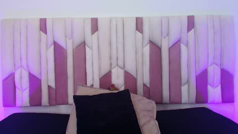 Snapshot of cloe_stanfort chatting on 10.18.25 Cloe Stanfort online show from 10.18.25