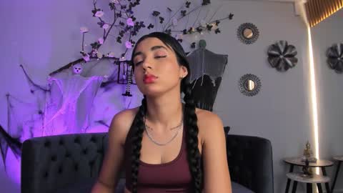 CLOE  online show from 10.30.25