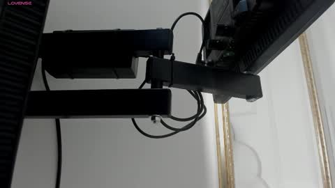 cloedurant online show from 10.17.25