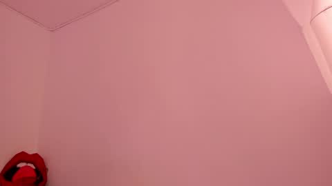 Snapshot of cloehonney chatting on 11.11.25 cloe online show from 11.11.25