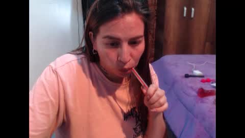 Snapshot of cloepregnant25 chatting on 02.20.26 cloepregnant25 online show from 02.20.26