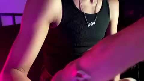 Snapshot of cloudsixtnine chatting on 10.12.25 Drew online show from 10.12.25