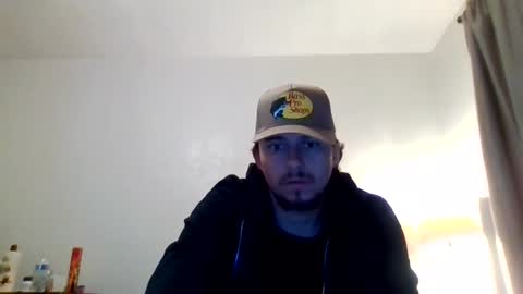 Snapshot of cloudyydayzz chatting on 02.13.26 tallhungandcloudy online show from 02.13.26