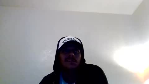 Snapshot of cloudyydayzz chatting on 02.19.26 tallhungandcloudy online show from 02.19.26