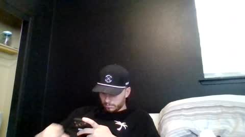 Snapshot of cloudyydayzz chatting on 06.26.26 tallhungandcloudy online show from 06.26.26
