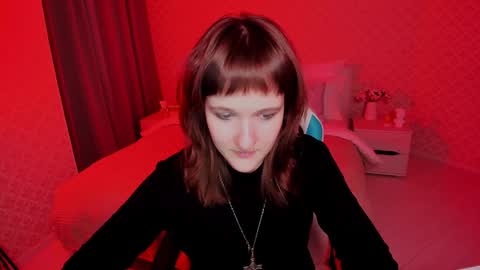 Snapshot of clover_red chatting on 12.15.24 Clover follow me online show from 12.15.24