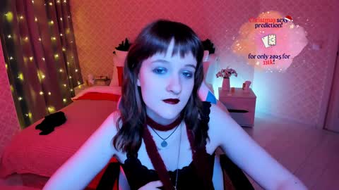 Snapshot of clover_red chatting on 12.24.24 Clover follow me online show from 12.24.24