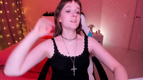 Snapshot of clover_red chatting on 12.29.24 Clover follow me online show from 12.29.24