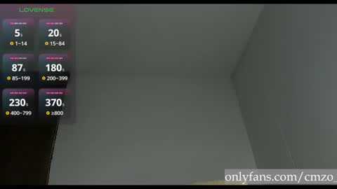 Snapshot of cmzo_ chatting on 07.19.26 Johan online show from 07.19.26