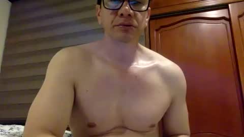 Snapshot of coach2020 chatting on 09.26.25 coach2020 online show from 09.26.25