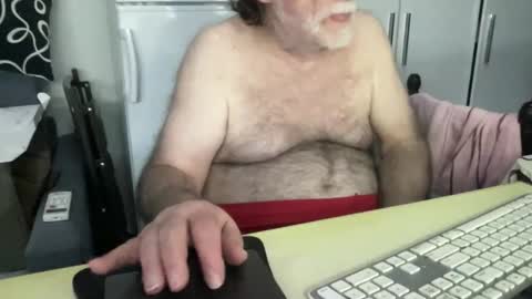 Snapshot of coach_karl chatting on 11.03.25 Coach Karl Porn Star Tip me all the way to my next trip online show from 11.03.25