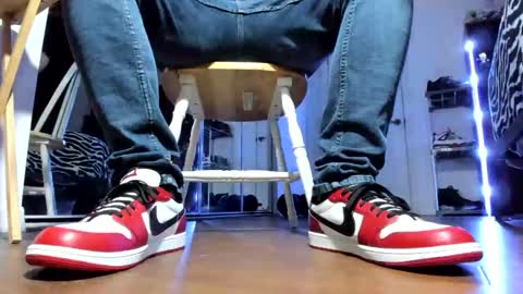 Gorgeous online show from 12.20.25